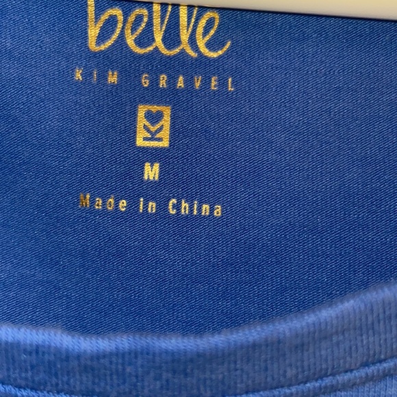 Belle by Kim Gravel Twisted- Hem Top Medium - Picture 2 of 5